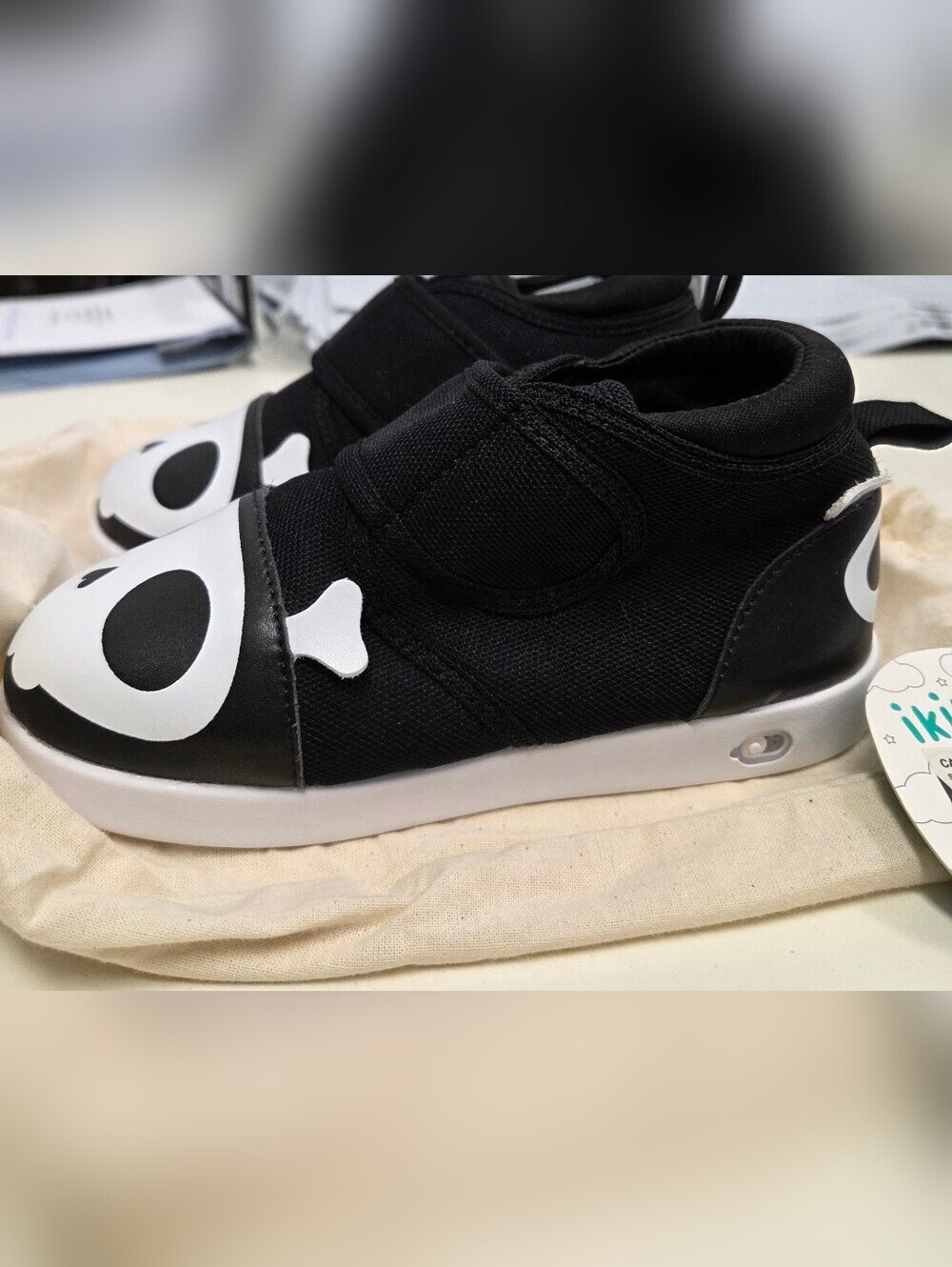 ikiki Captain Zuga Skull Squeaky Shoes - Size 12 New! - Picture 2 of 5